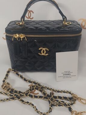 Brand New CC Makeup Beaute Mini Vanity VIP Bag